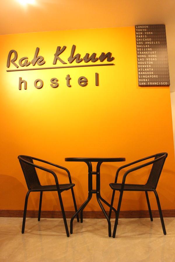 Rak Khun Hostel Chiang Mai Esterno foto