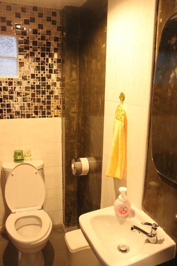 Rak Khun Hostel Chiang Mai Esterno foto
