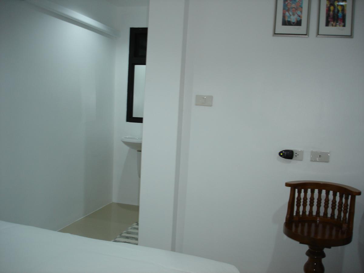 Rak Khun Hostel Chiang Mai Esterno foto