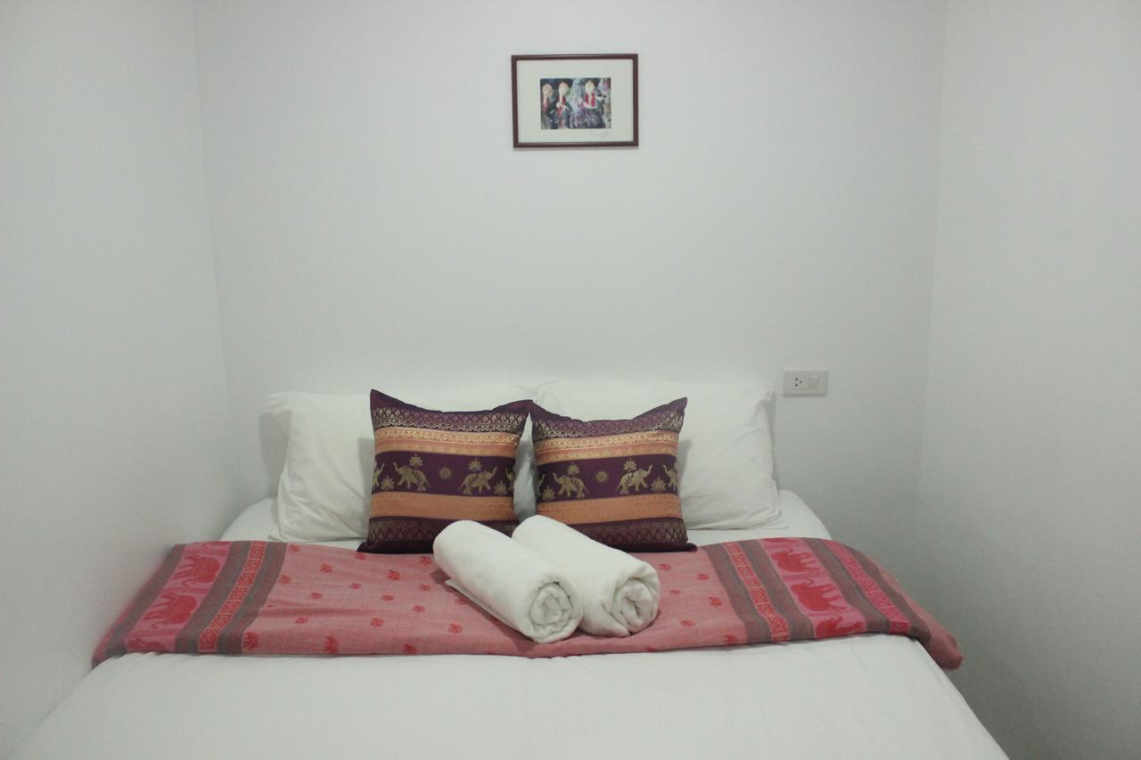 Rak Khun Hostel Chiang Mai Esterno foto