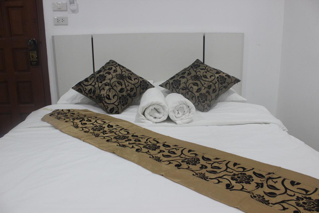Rak Khun Hostel Chiang Mai Esterno foto