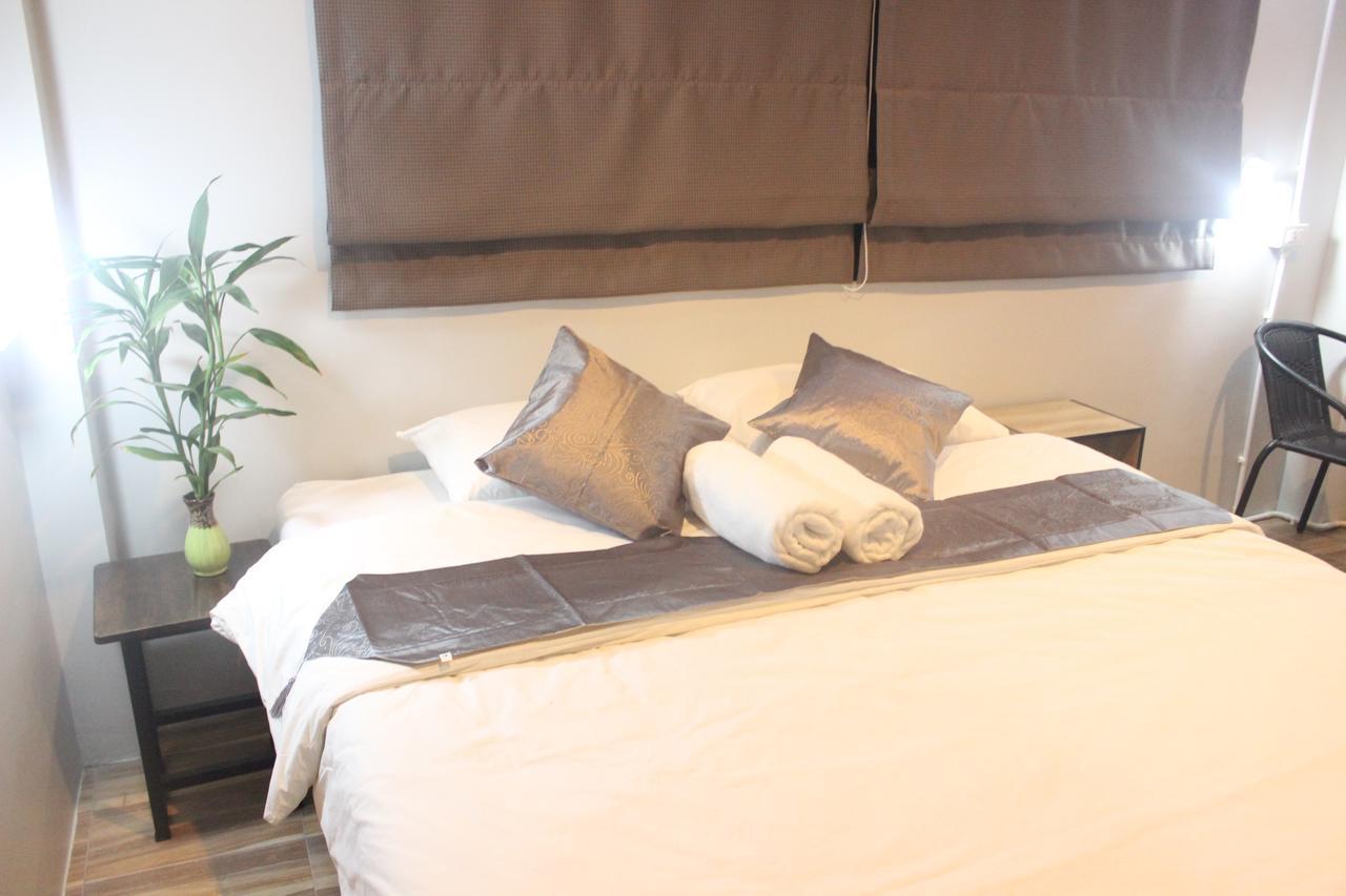 Rak Khun Hostel Chiang Mai Esterno foto